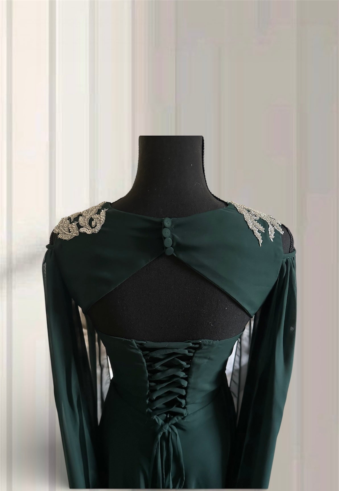 Emerald Grace Embroidered Evening Gown✨.